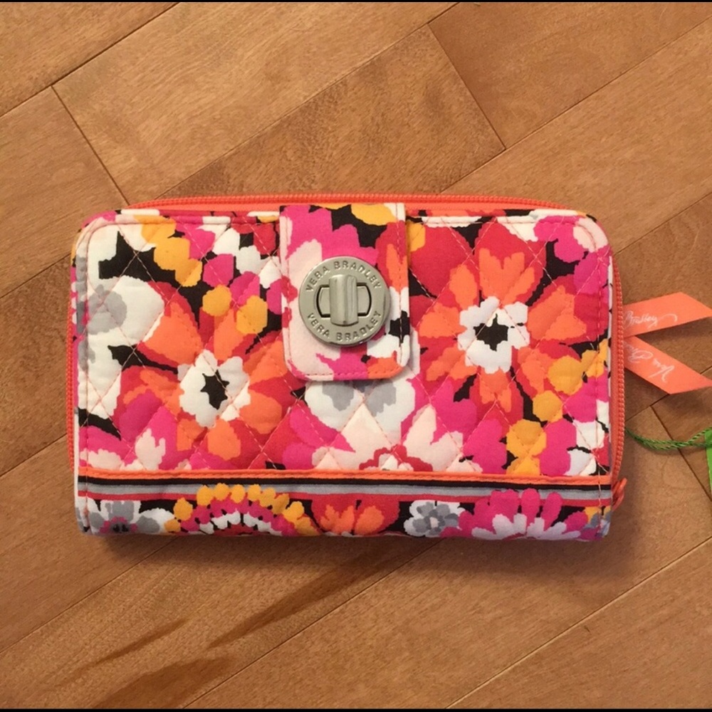 Vera Bradley RFID Turn lock Wallet